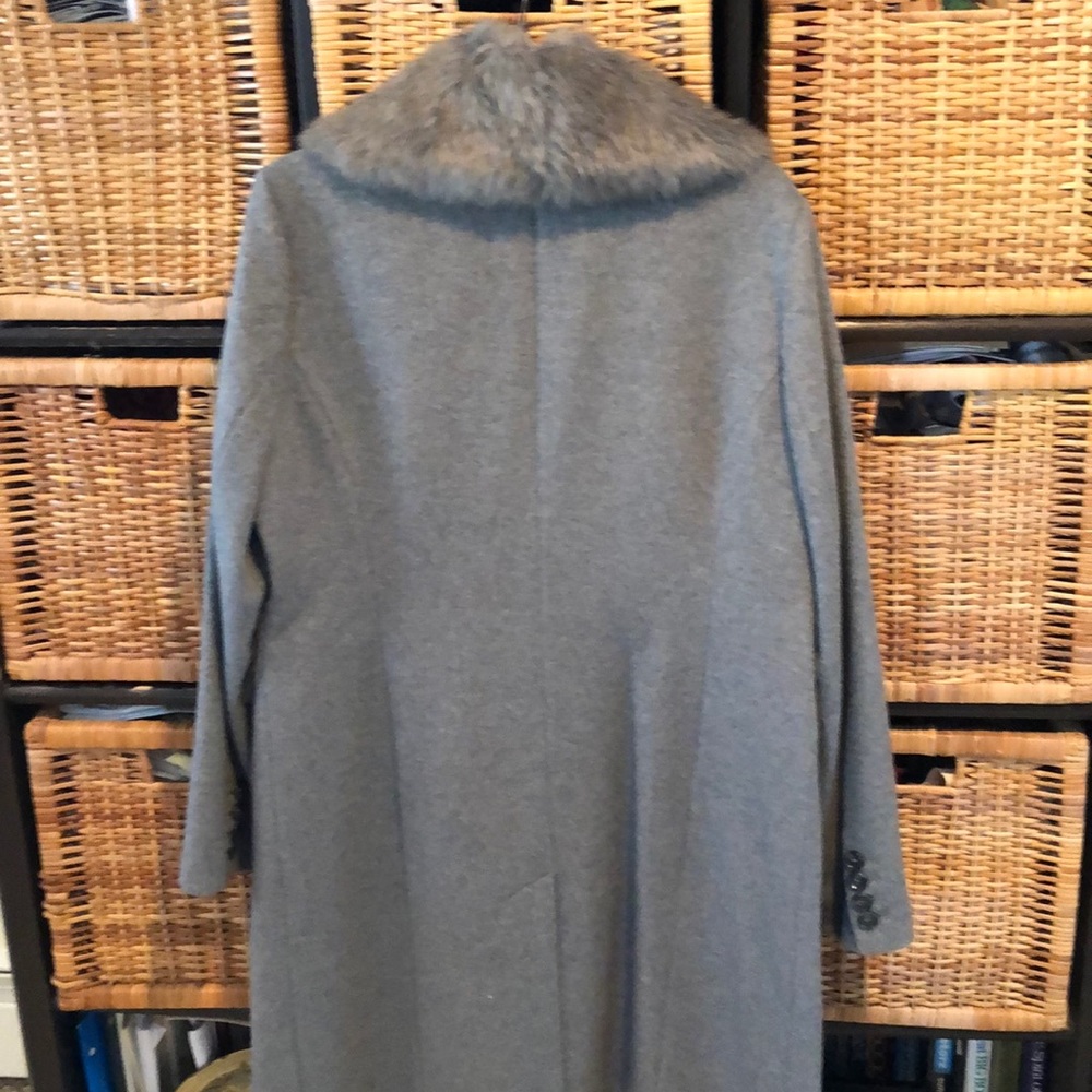Beautiful Michael Kors wool blend coat - Picture 8 of 8